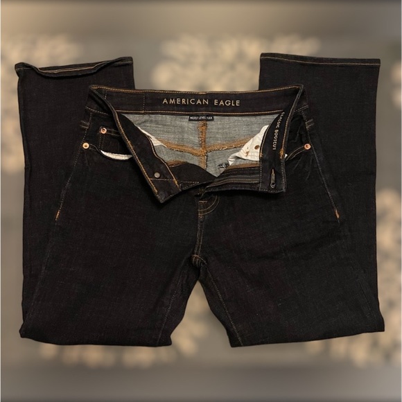 American Eagle Men’s Jeans. Classic bootcut. 28x28. NWOT. - Picture 2 of 5